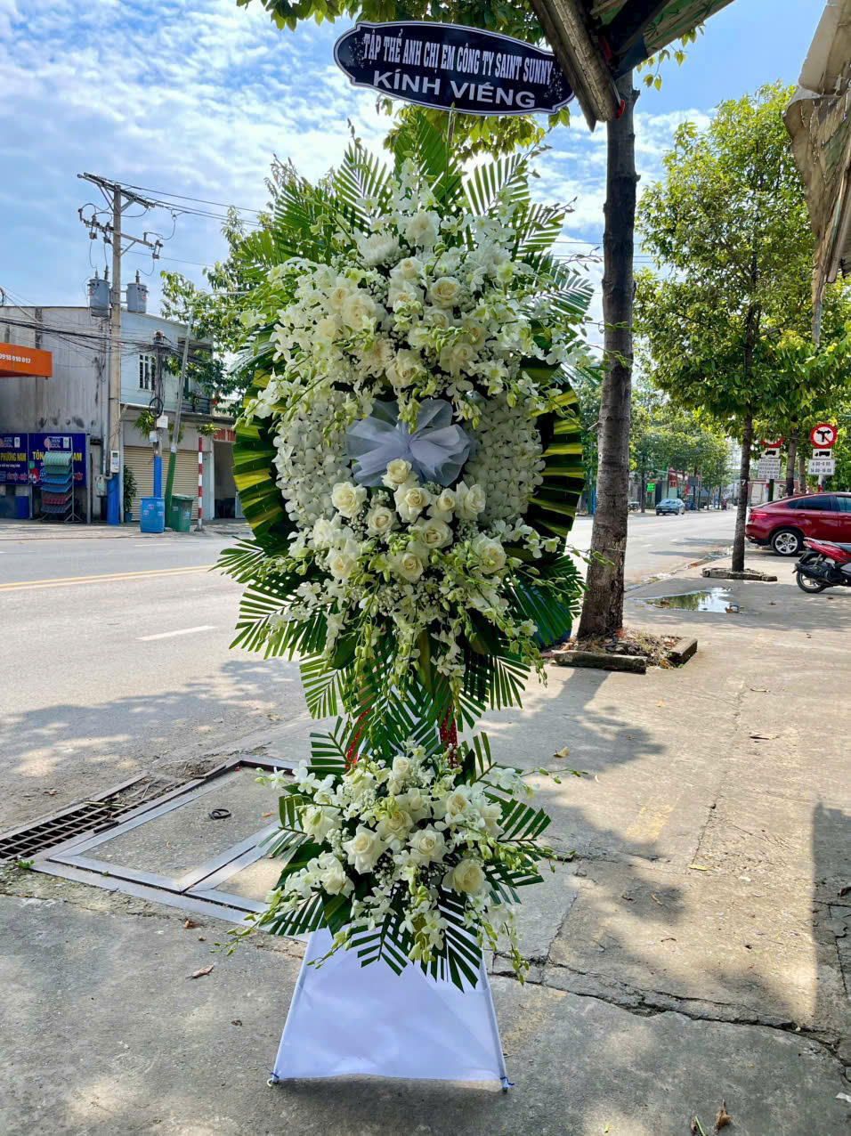 Kệ Hoa Viếng LV212